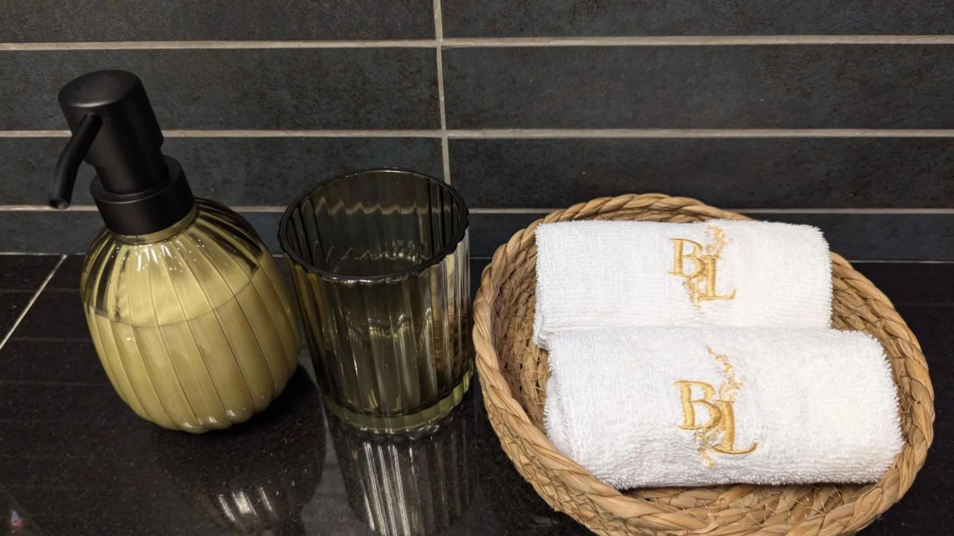 Apartment Bella Luna Luxury Suites - Spacious 1Br In Old Town Warsaw